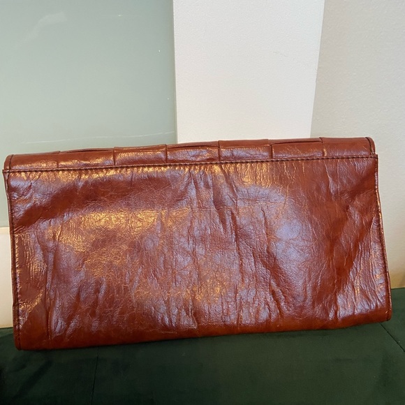 Faux leather clutch - Picture 4 of 4